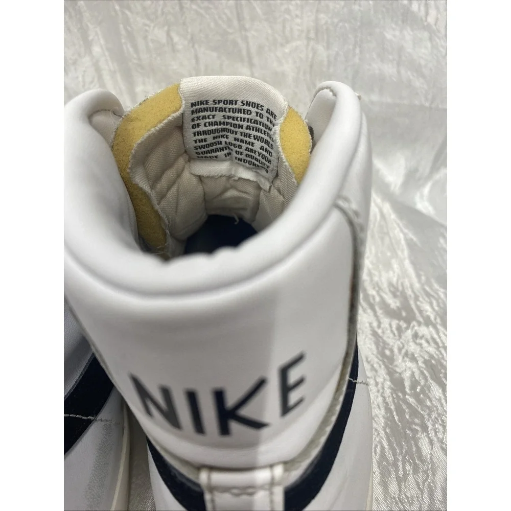 Nike Women's Blazer Mid 77 CZ1055-100 White Basketball‎ Shoes Sneakers Size 9